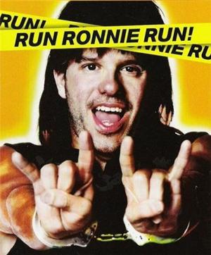 Беги, Ронни, беги / Run Ronnie Run (2002) смотреть онлайн бесплатно в отличном качестве